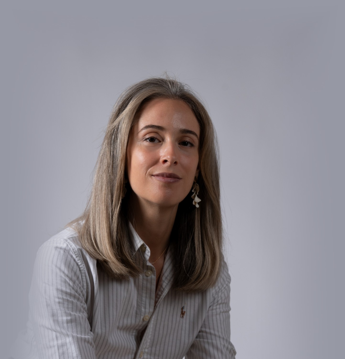 Cécile Cubadda, assise